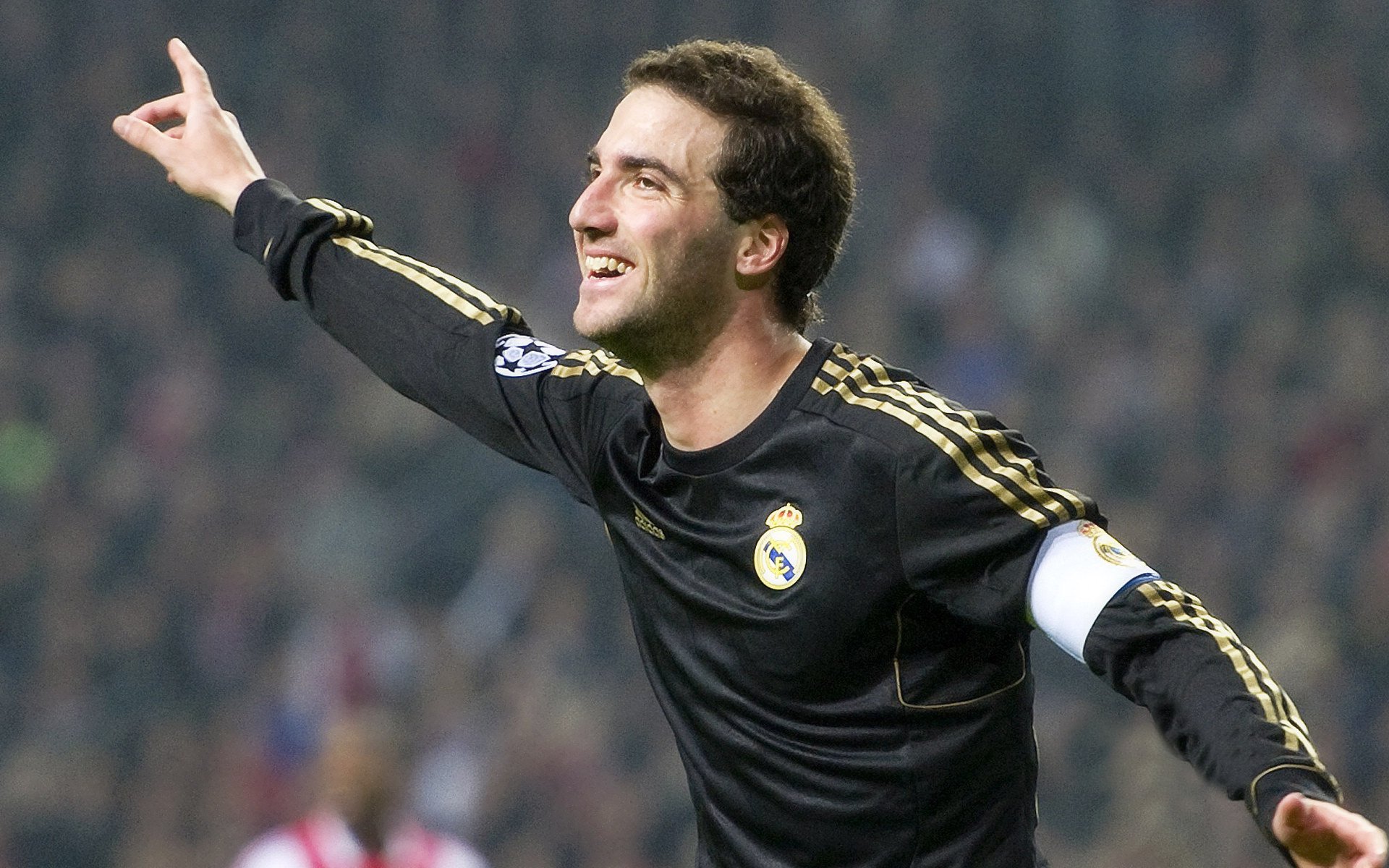 mk体育现在-从被嘲“草台班子”到燃爆鸟巢,KPL九年逆袭堪比爽文